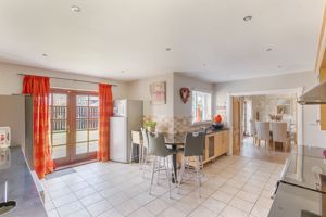 Photo 9- click for photo gallery